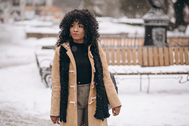 Afro americana mujer feliz