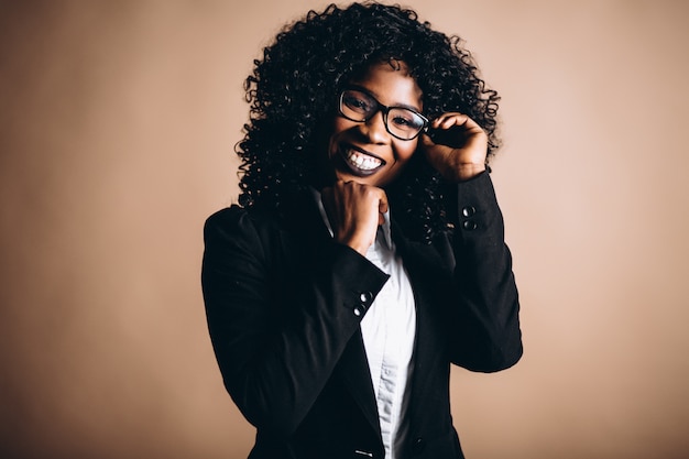 Afro americana mujer feliz