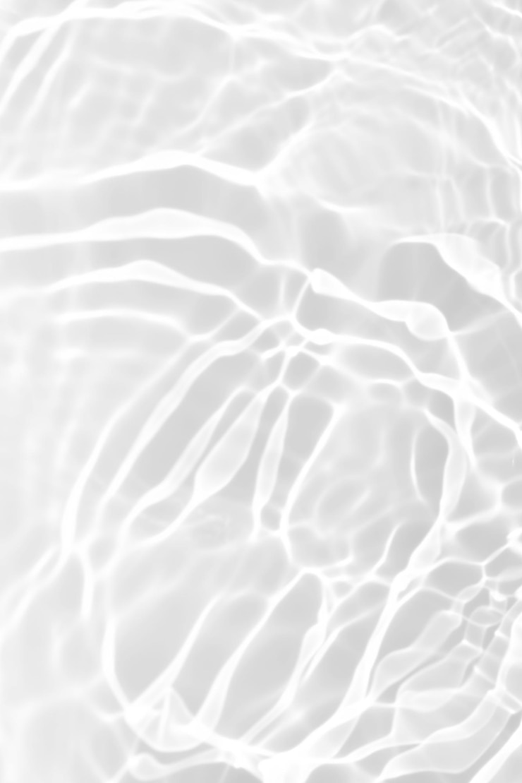 Foto agua blanca con ondulaciones en la superficie desfoco borroso transparente de color blanco agua clara y tranquila