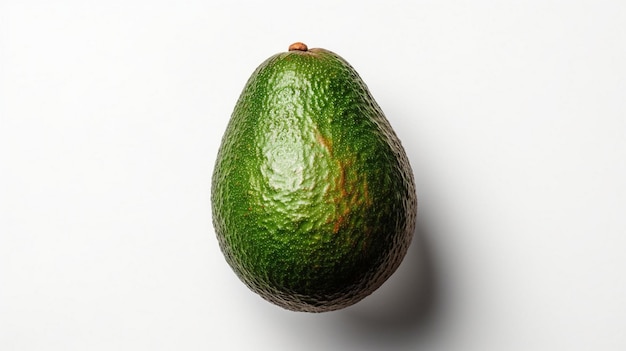 aguacate aislado sobre un fondo blanco