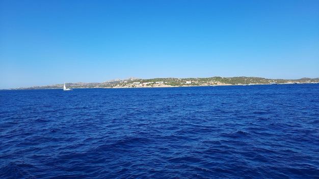 Las aguas azules del mar Mediterráneo