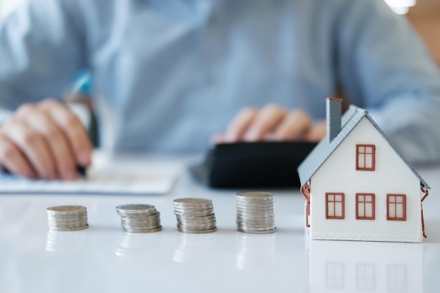 Ahorro para inversiones inmobiliarias y vivienda