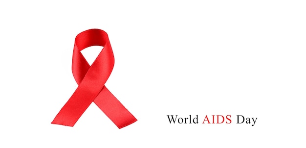 Aids Awareness Red Ribbon em fundo branco.