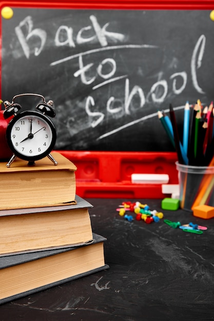 Ainda vida com livros escolares, volta para a escola.