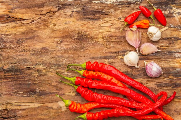 Ají rojo y naranja con ajo