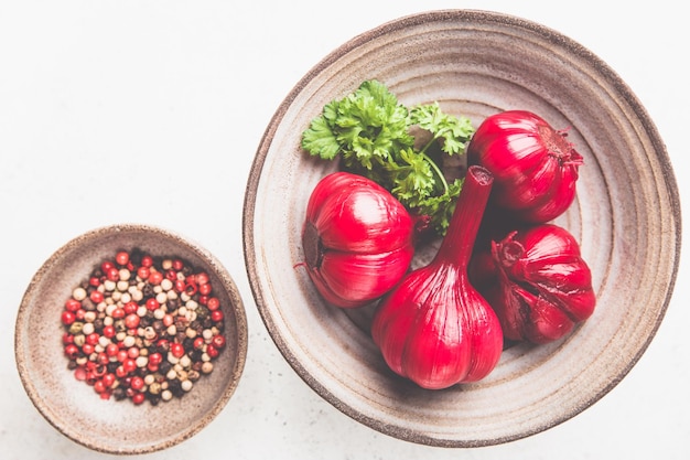 ajo rojo en escabeche