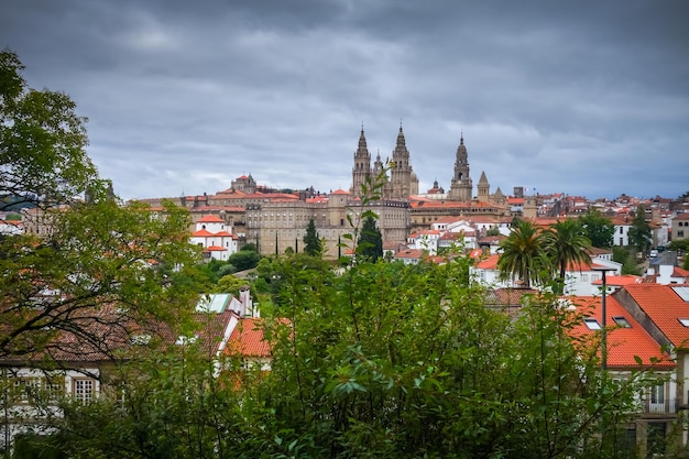 Alameda Park und Blick auf die Stadt Santiago de Compostela Galicien Spanien