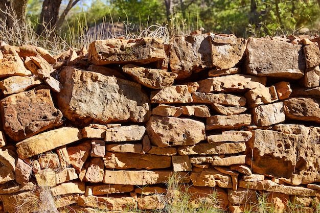 Albañilería en piedra sierra calderona de valencia.