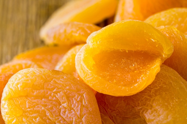 albaricoques secos de naranja