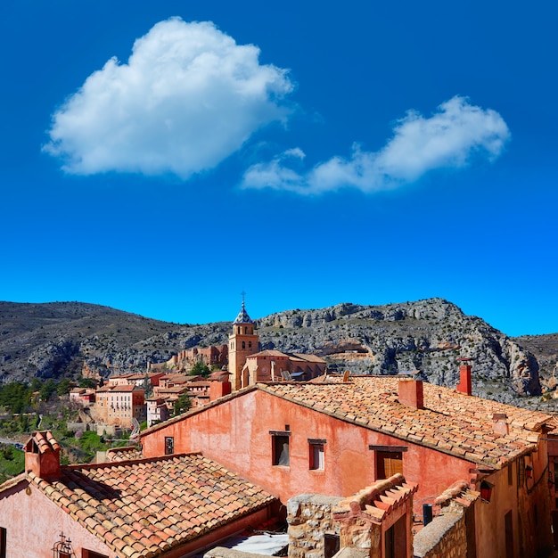 Foto albarracin mittelalterliche stadt in teruel spanien