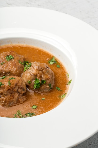 Albondigas Caseras Con Salsa Española