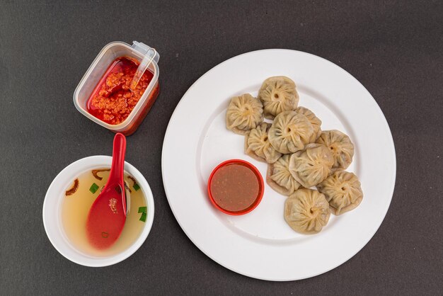 Albóndigas nepalíes MoMo