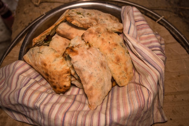 Las albóndigas recién horneadas de Bitschak siempre tienen un sabor original.