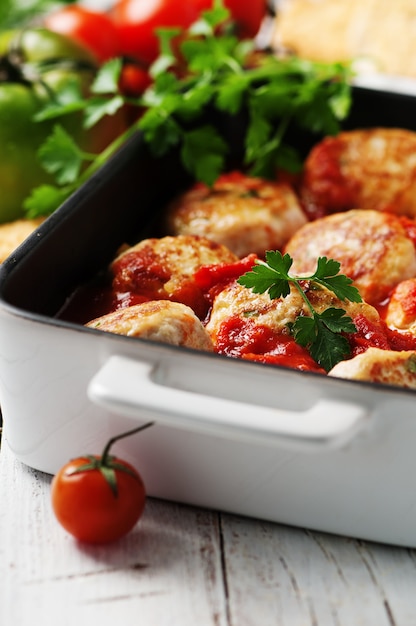 Albóndigas con salsa de tomate