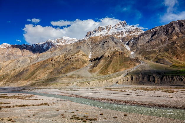 Aldea en Himalaya