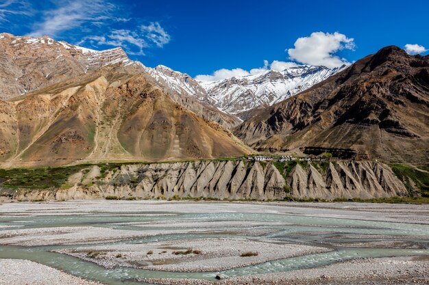 Aldea en Himalaya