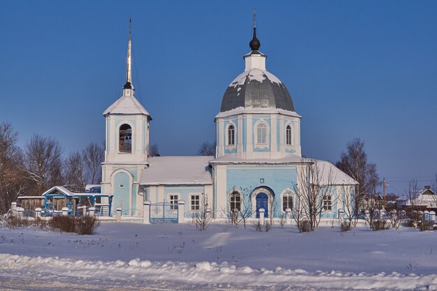 Aldeia de inverno de Yurasovo. Templo em homenagem ao ícone da Mãe de Deus de Kazan.