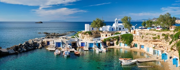 Aldeia de mandrakia na ilha de milos na grécia