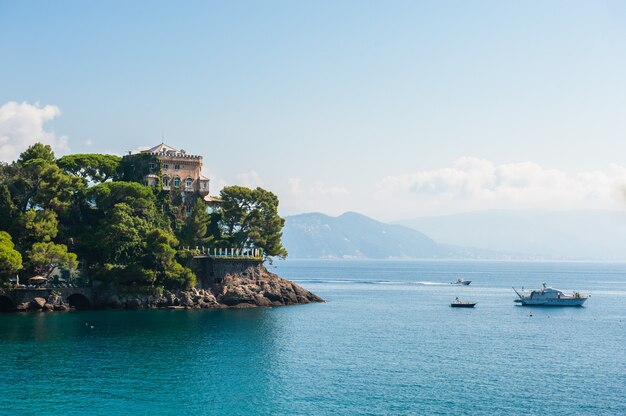 Aldeia de Portofino na costa da Ligúria, na Itália