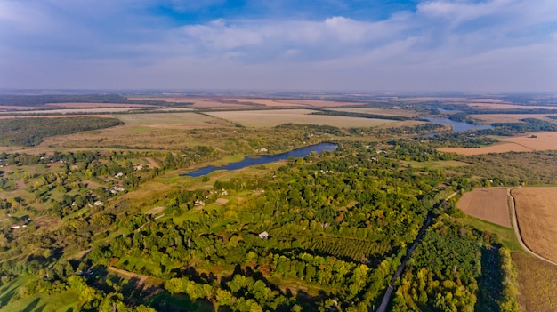 aldeia européia típica. Vista aérea.