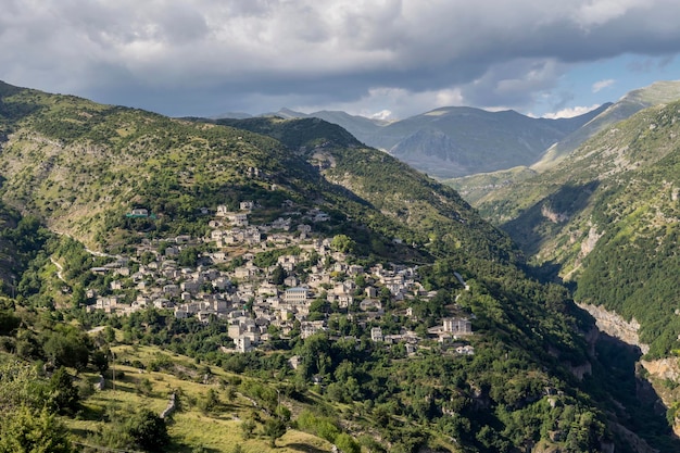 Aldeia grega tradicional Syrrako Epirus Grécia