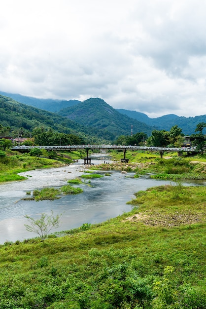 Aldeia Kiriwong - uma das melhores aldeias ao ar livre na Tailândia e vive na cultura do antigo estilo tailandês. Localizado em Nakhon si thammarat, ao sul da Tailândia