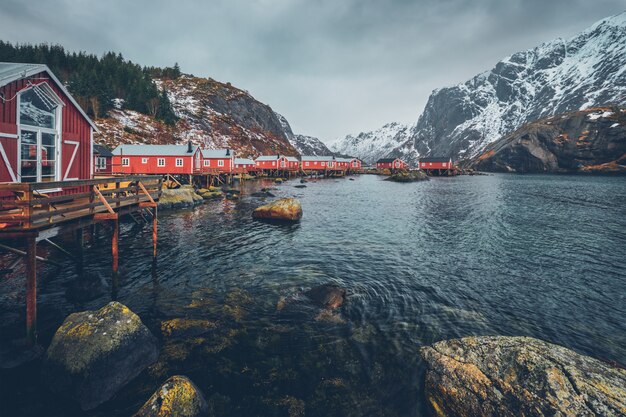 Foto aldeia piscatória de nusfjord na noruega