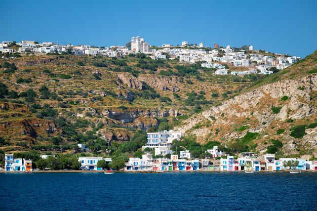 Foto aldeias de klima e plaka na ilha de milos, grécia