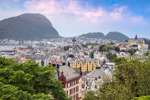 Alesund ist eine Stadt im Norwegischen