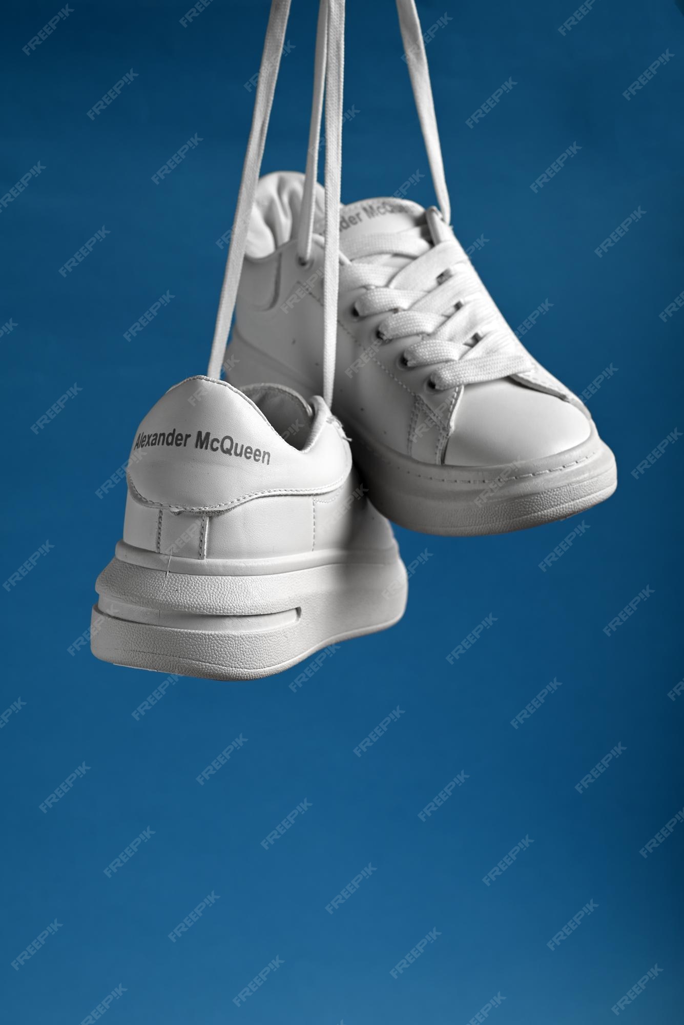 Alexander mcqueen zapatos de zapatillas de deporte de cuero blanco tendencia streetwear de alta | Premium