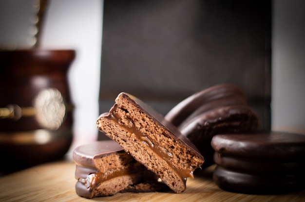 Alfajores de dulce de leche mit Cobertura de Chocolate