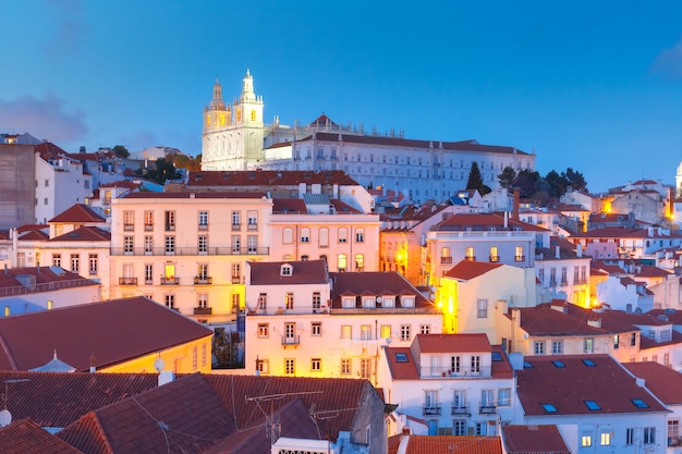 Alfama en la noche, Lisboa, Portugal