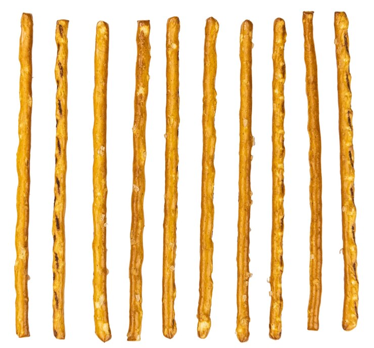 Foto alguns sal sticks frescos feitos em close-up isolados em branco