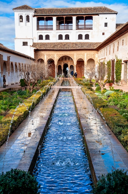 Alhambra Palace Spanien Wasserfontänen im Inneren der Alhambra