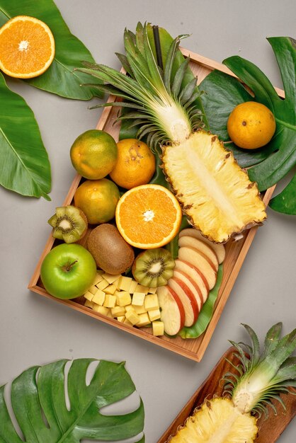 Alimentación saludable, dieta. Varias frutas cítricas frescas