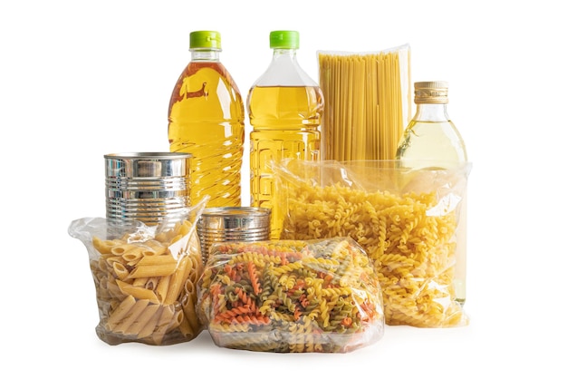 Alimentos para almacenamiento y entrega de donaciones Varios alimentos pasta aceite de cocina y alimentos enlatados en caja de cartón