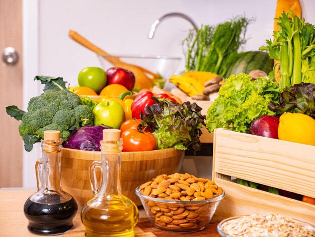 Foto alimentos orgánicos vegetales para una vida saludable.