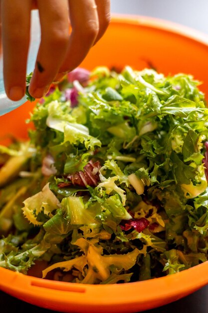 Foto alimentos para la siembra a mano recortados