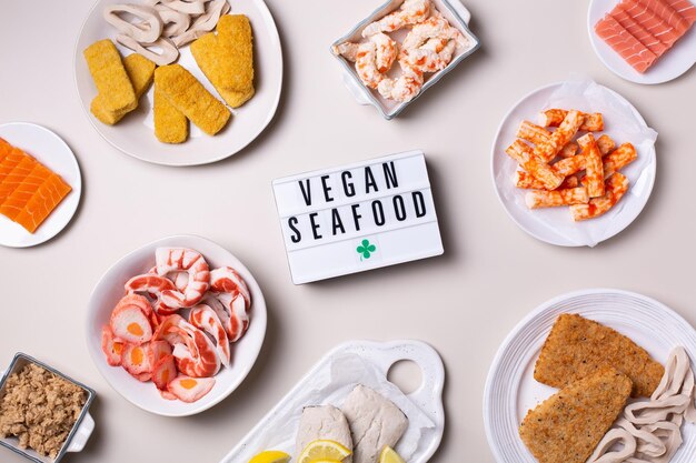 Alimentos veganos de pescado y marisco a base de plantas que reducen la huella de carbono