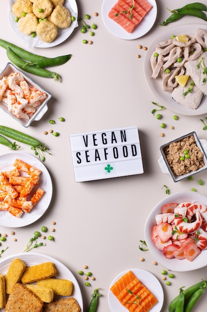 Alimentos veganos de pescado y marisco a base de plantas que reducen la huella de carbono