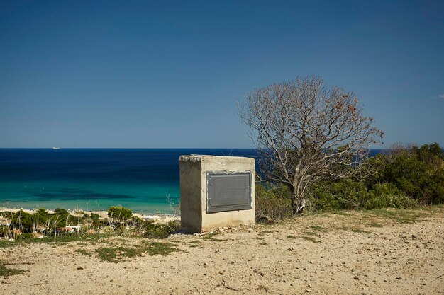 Alleine um von oben auf das Meer zu schauen