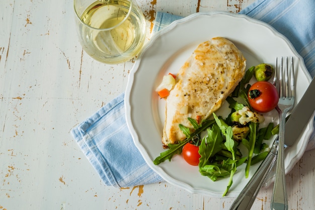 Almuerzo - Filete De Pollo Con Verduras