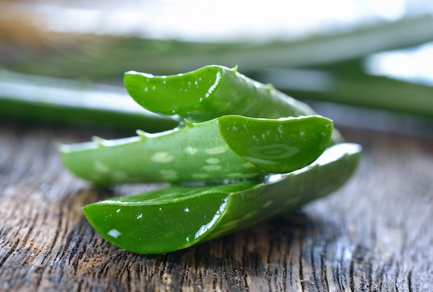 Aloe vera em madeira