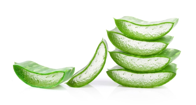 Aloe Vera Scheiben isoliert oben