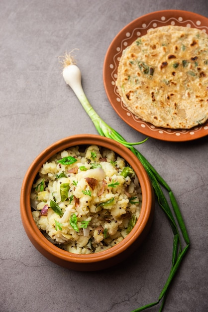 Aloo Bharta con cebolla paratha