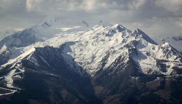 Alpes austriacos en la primavera