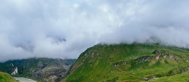 Alpes de verão maravilhoso