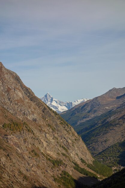 Foto los alpes suizos.