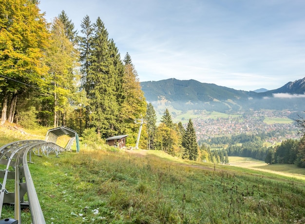 Foto alpine coaster im kolbensattel