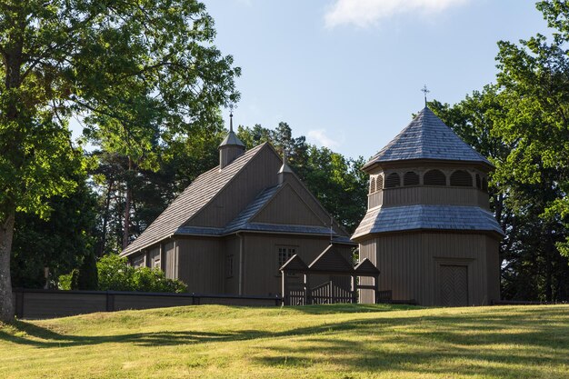 Alte Holzkirche im Dorf Pal Litauen Auktaitija Nationalpark